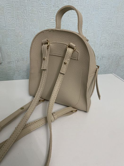 Рюкзак маленький бежевый