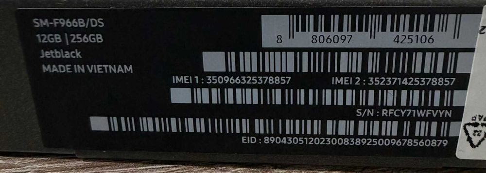 Samsung Galaxy Z Fold7 5G 256GB 12GB RAM  36м гаранция