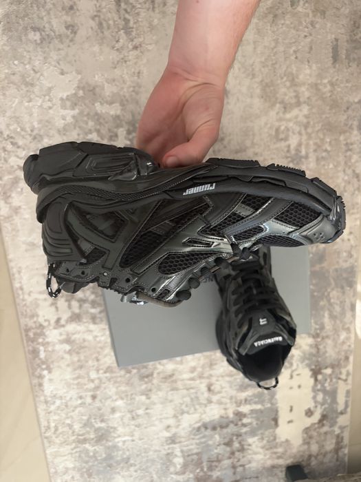 balenciaga runners