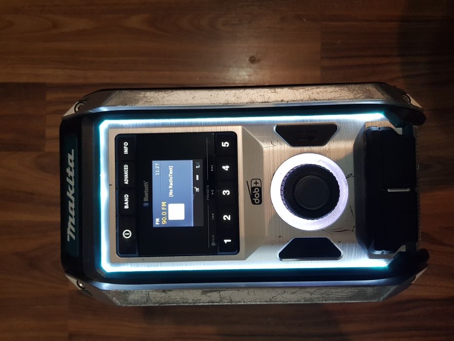 Radio Makita cu bluetooth