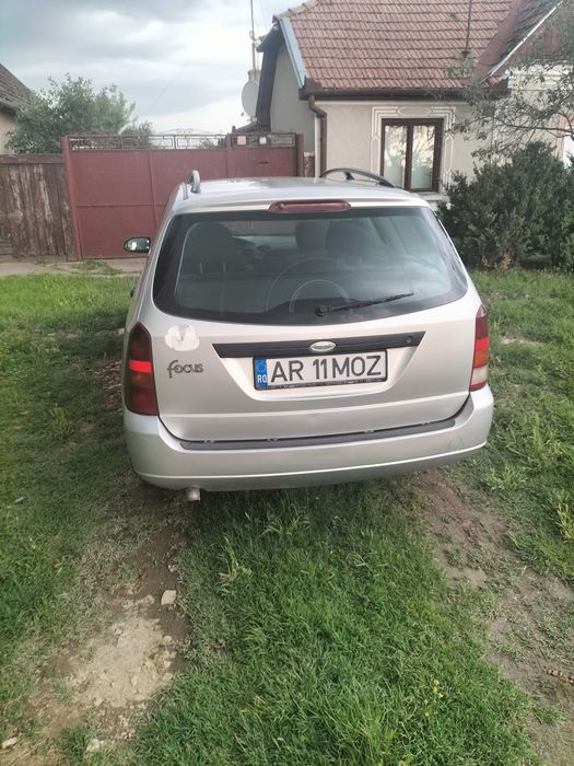 FORD Focus 2001 — imagine 4