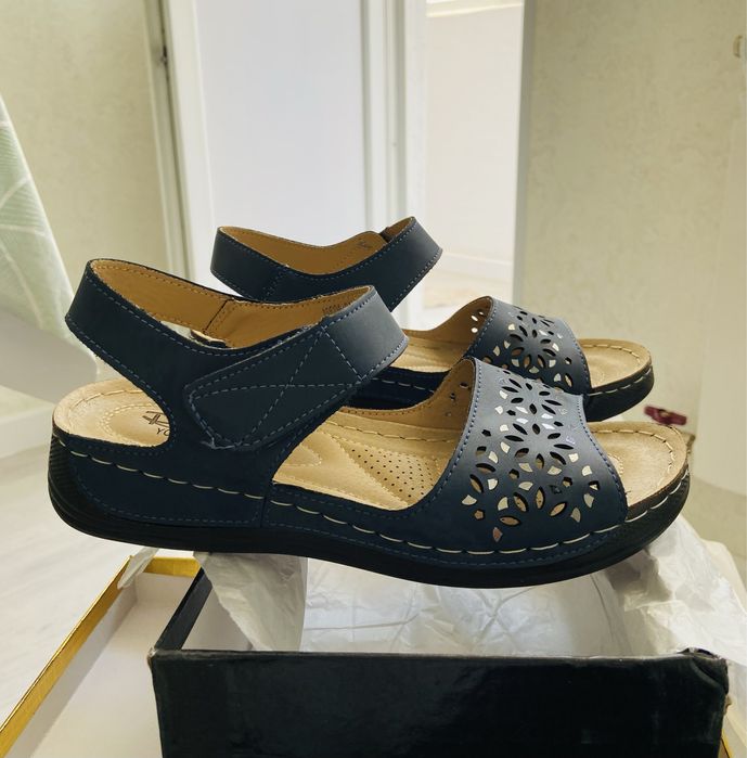 женские обувьки.