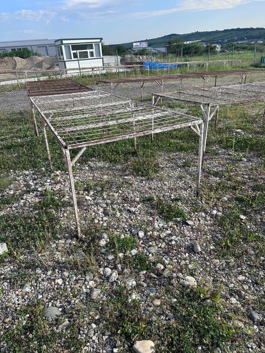 Masa taraba acoperita cu loc de depozitare !!