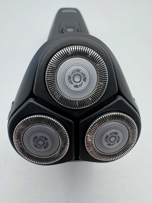 Aparat de ras umed si uscat, Philips Seria 3000, S3145/00