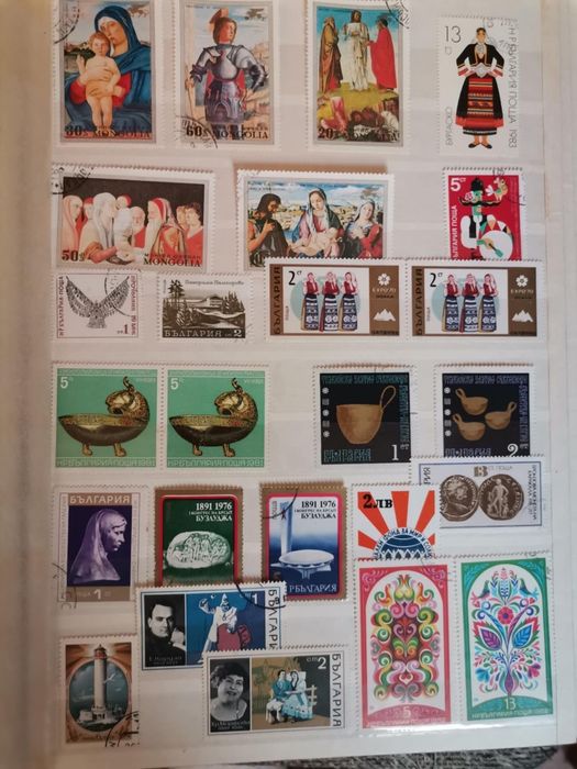 Класьори с пощенски марки