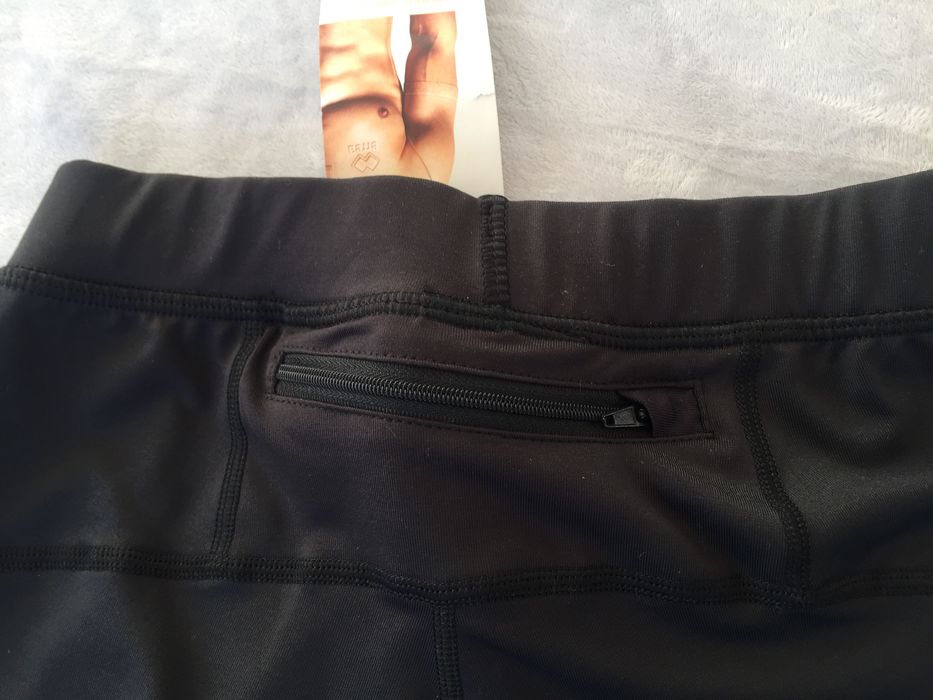 Спортен черен клин S размер