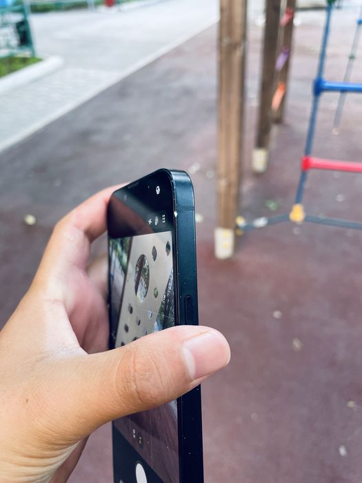 iPhone 13 без ремонта