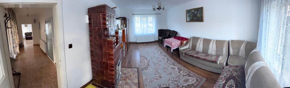 Casă la 4 km de centrul orasului Simeria.