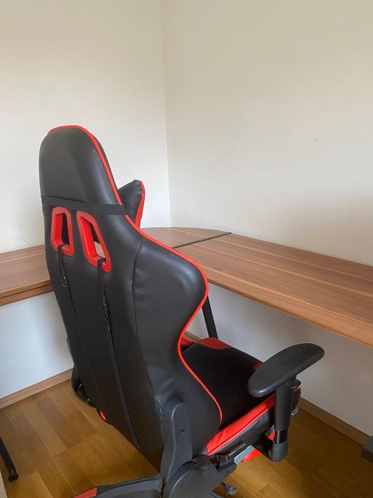 геймърски компютърен стол черен/червен