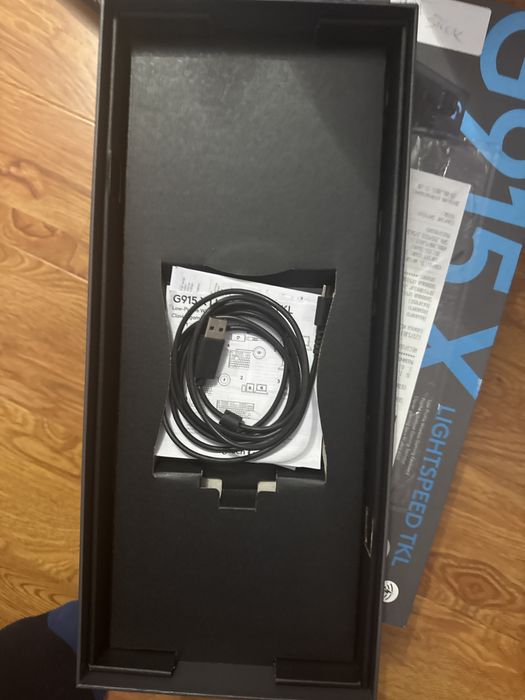 Tastatura Logitech G915x Lightspeed TKL Bluetooth sau Usb