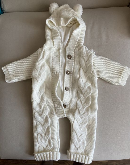 Вязаный костюм с одеялком
