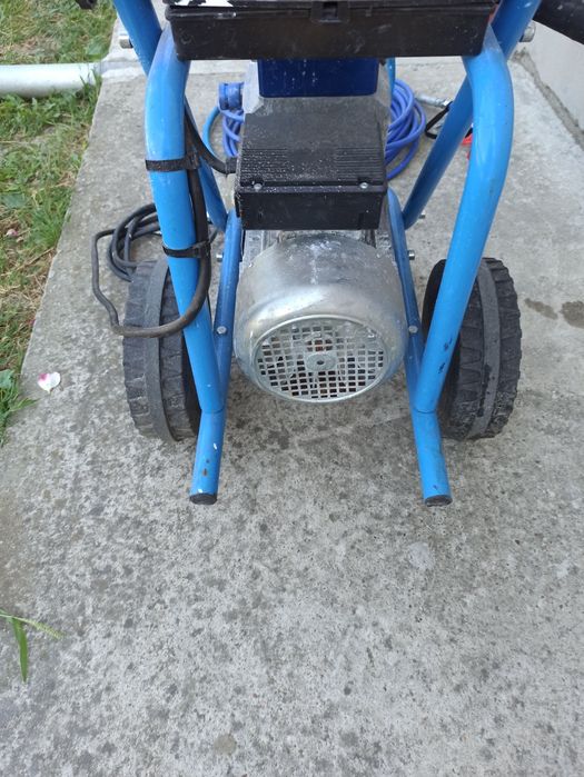 Pompă de zugrăvit și vopsit airless profesională