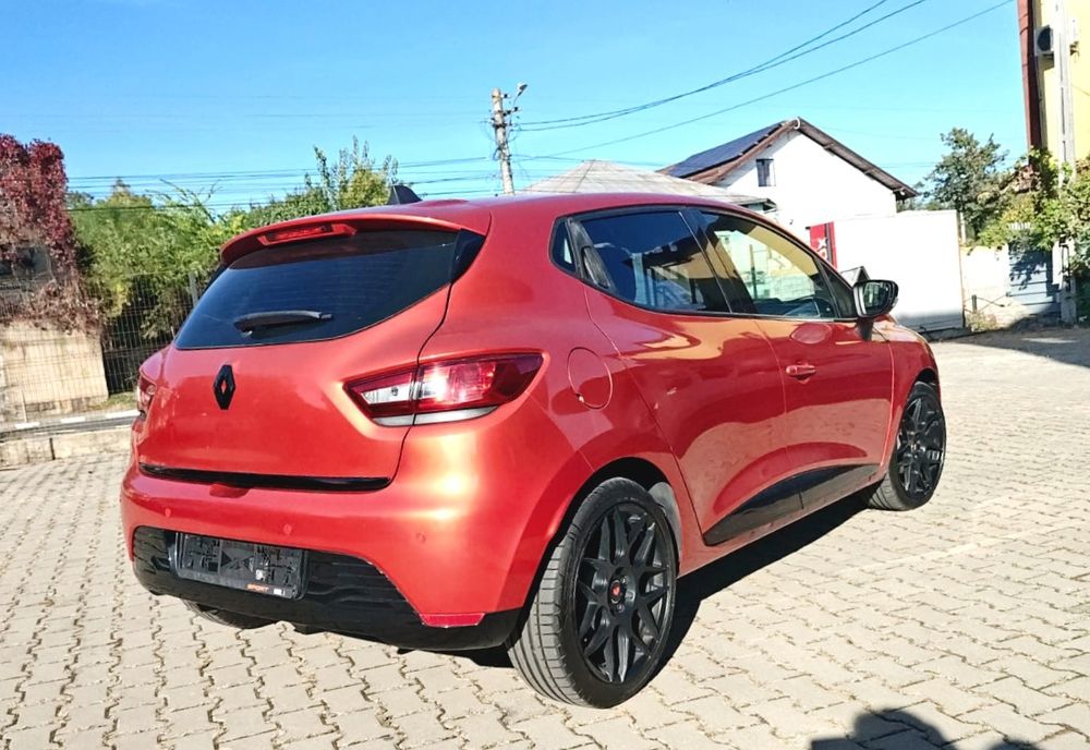 Renault Clio 4 2015 Limited BassReflex 1.5 Dci 90 Cp Navi / Senzori /Jante 221000 km Euro 5 Hatchback
