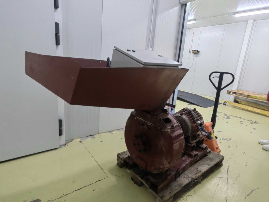 Мелница за мелене на зърно с циклон