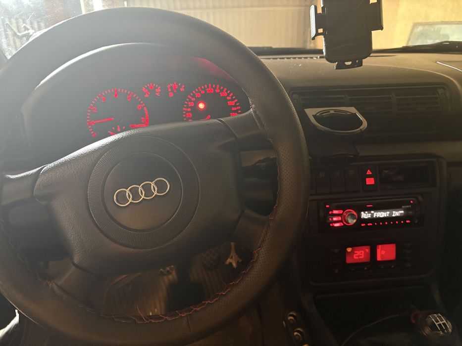 Audi A4 b5 berlina din 1998, 1.6 benzina