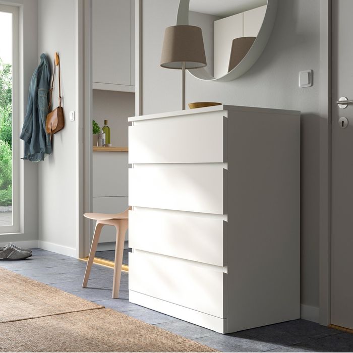 Скрин Malm Ikea с четири чекмеджета