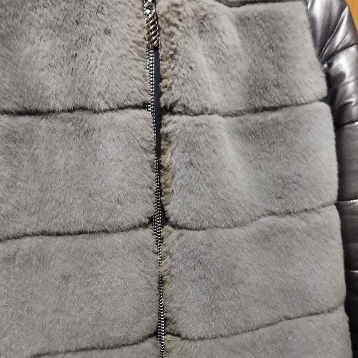 Продам зимние женские куртки!