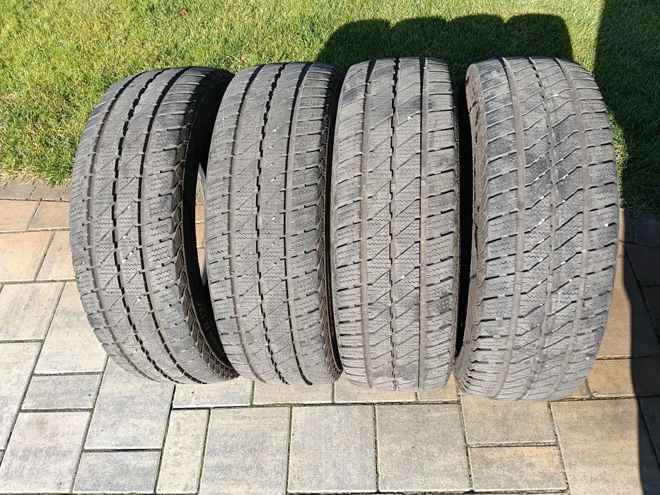 Vând cauciucuri anvelope Viking winter van 215,60,R17C M+S