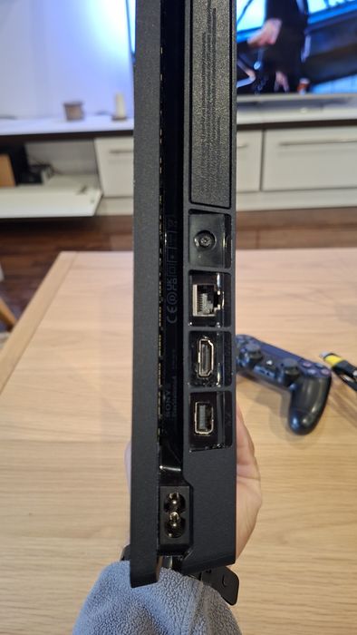Playstation 4 Slim