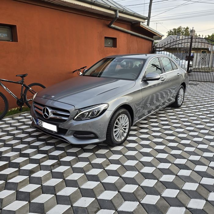 Mercedes C -Benzina-Manual