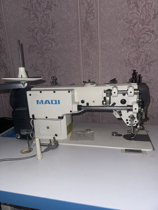 Швейная машина MAQI