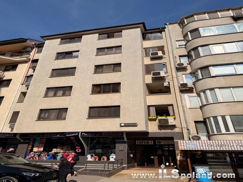 Продава се Многостаен апартамент в Варна, Окръжна болница - 195 кв.м за 1944 €/кв.м - Снимка #23