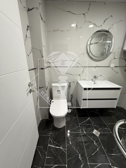 Продава се Тристаен апартамент в Пловдив, Съдийски - 118 кв.м за 1695 €/кв.м - Снимка #7