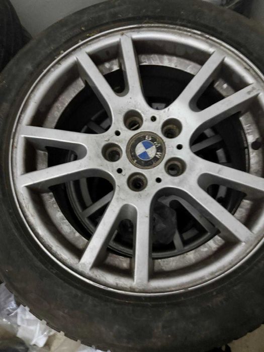 Vand jante aliaj R17 cu anvelope MS Pirelli