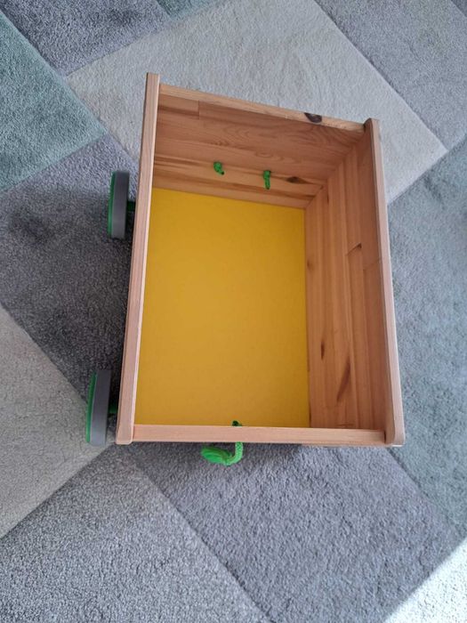 Vand cutie IKEA depozitare jucarii cu role