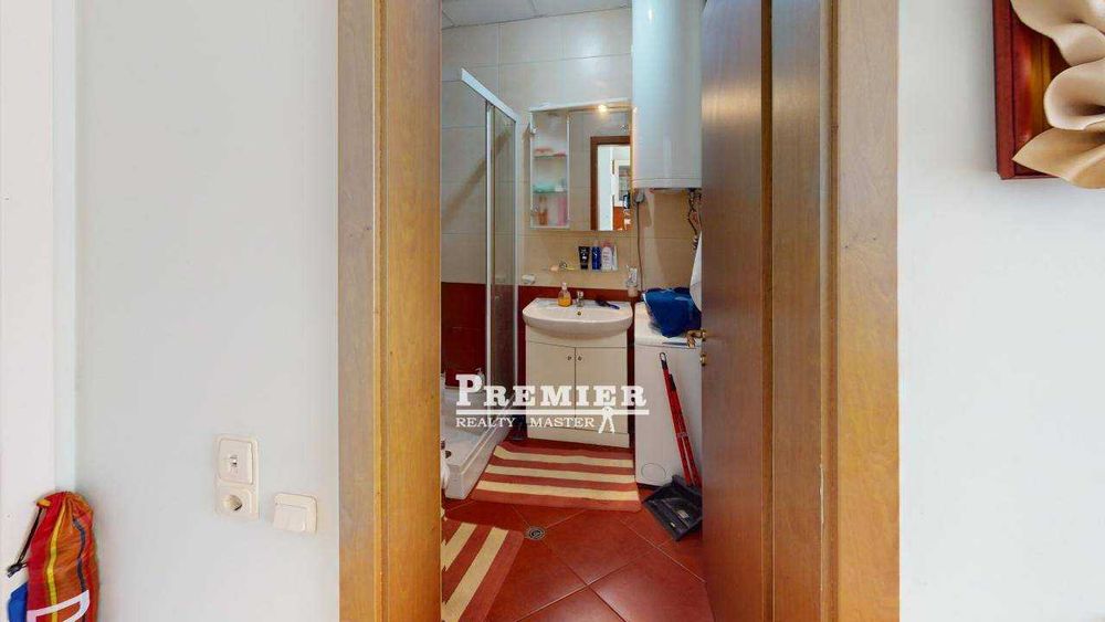 Продава се Двустаен апартамент в к.к. Слънчев бряг - 55 кв.м за 1000 €/кв.м - Снимка #1