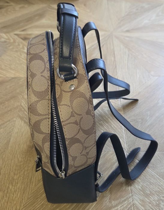 Женский кожаный рюкзак Coach