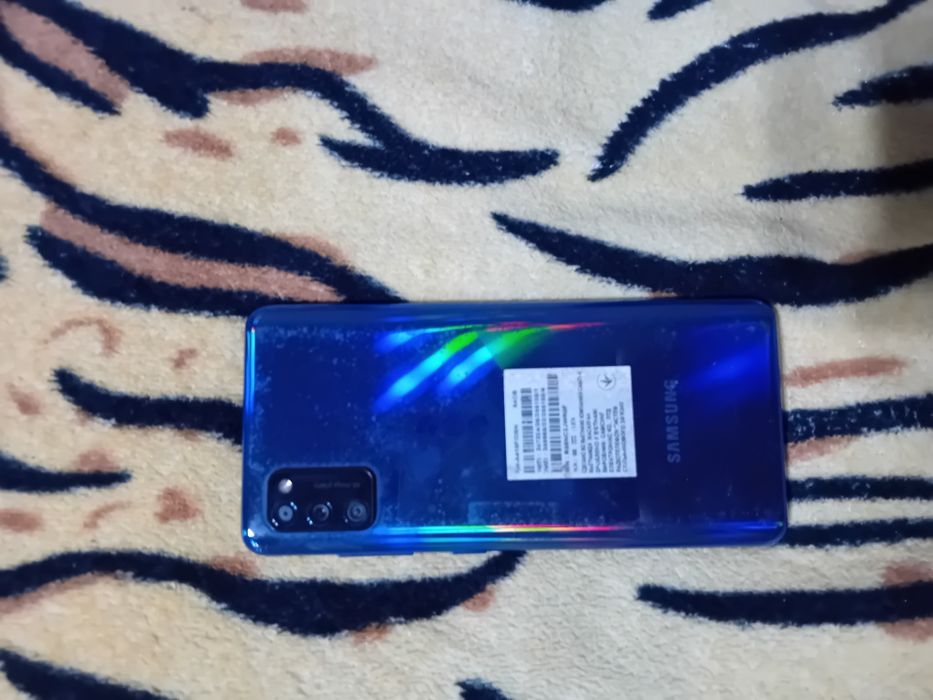 Продам самсунг А41