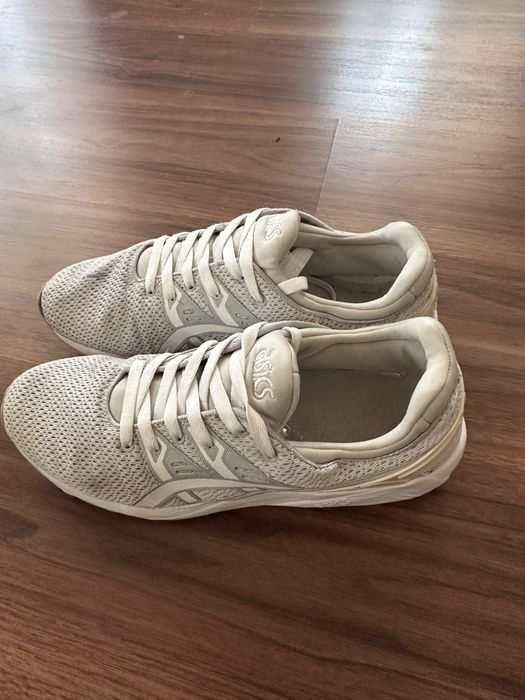 Маратонки Asics