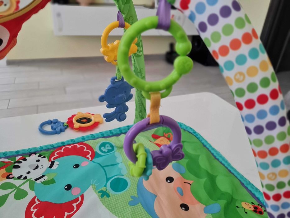 Активна гимнастика Fisher Price - Тропическа гора, музикална