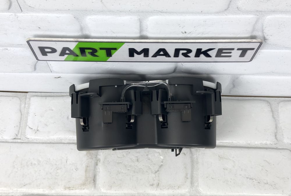 Поставка за чаши къпхолдър AUDI A4 B9 A5 F5 8W0862533B