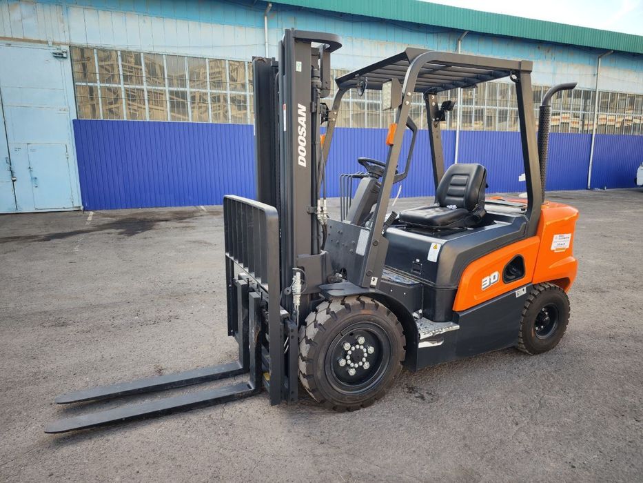 DEVELON (DOOSAN) D30NX Вилочный погрузчик