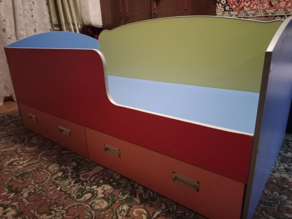 Продам детскую кровать