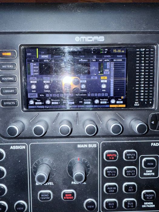 Midas M32 LIVE Digital Mixer