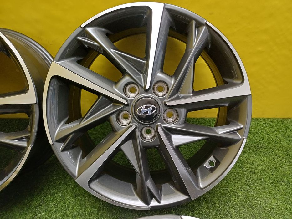Диски R17 5x114.3 на Hyundai и другие.