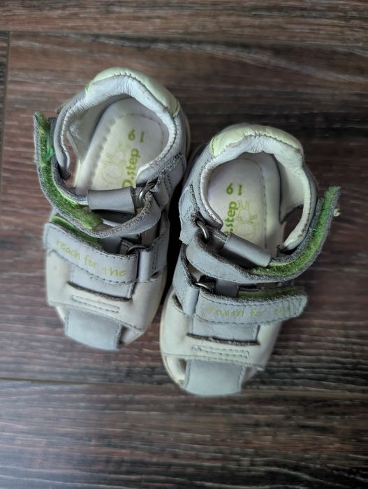 D. D. Step бебешки сандали 19