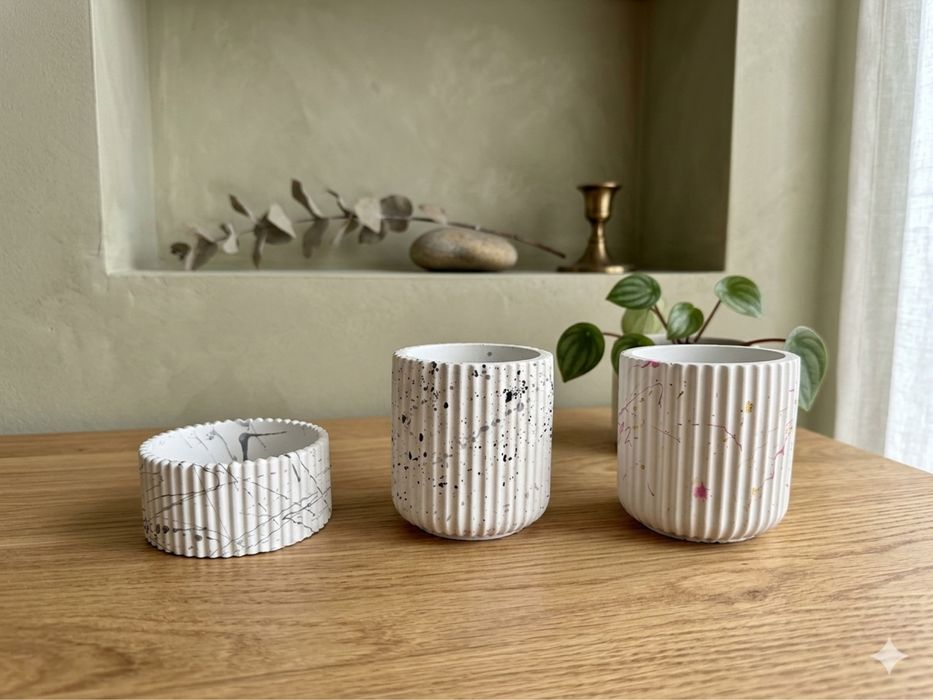 Recipiente din ipsos