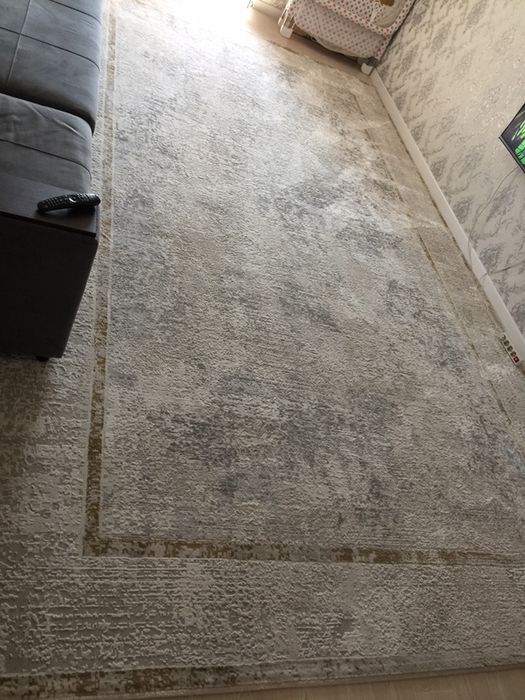 Продам ковер в отличном состоянии