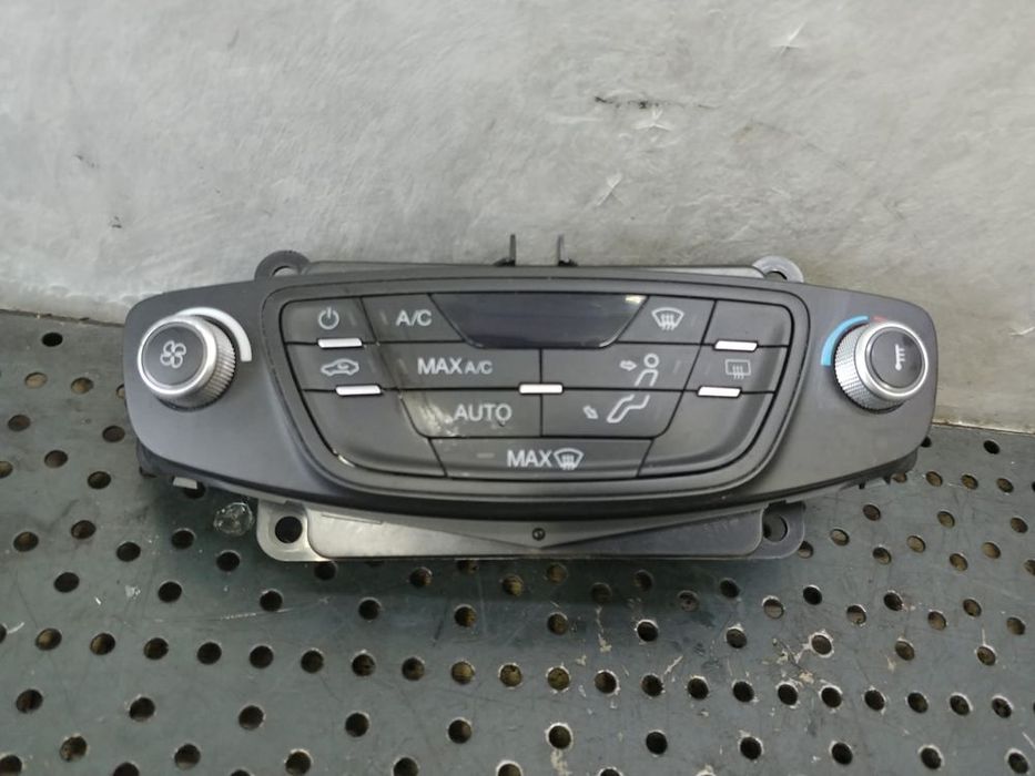 panou comanda clima ac ford transit courier 2022 et76-18c612-ef