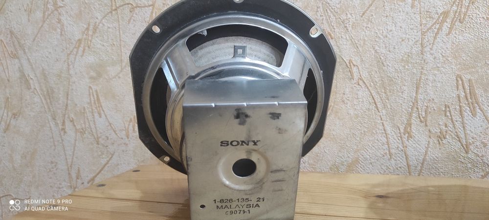 Продаются динамики оригинал фирмы SONY