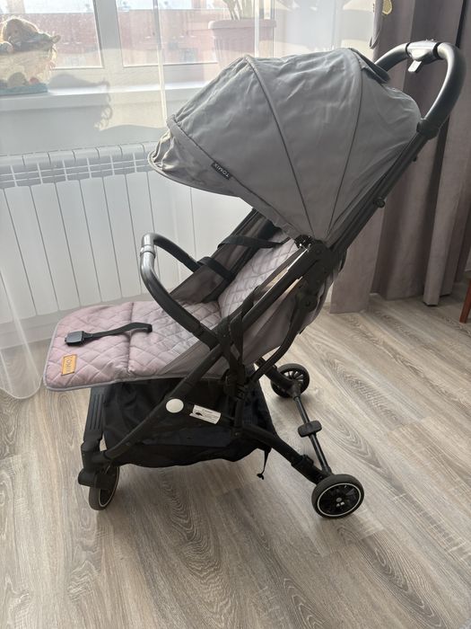 Продам детскую коляску