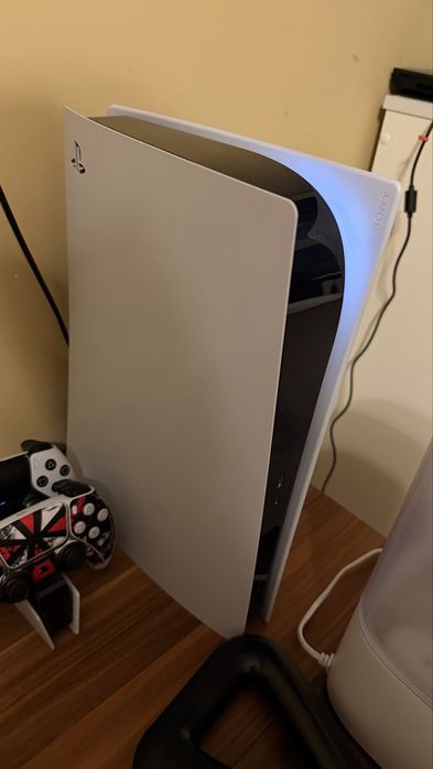 Продаю PlayStation 5