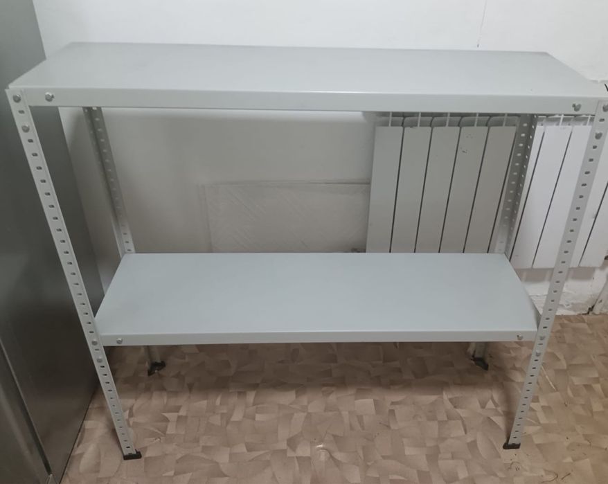 Продам стеллаж длина 1м