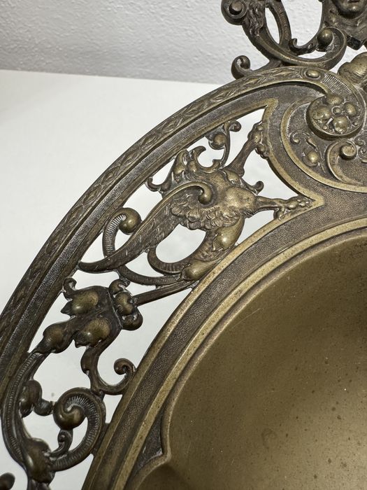 Fructiera (vas) vechi, din alama. Art Nouveau Baroc