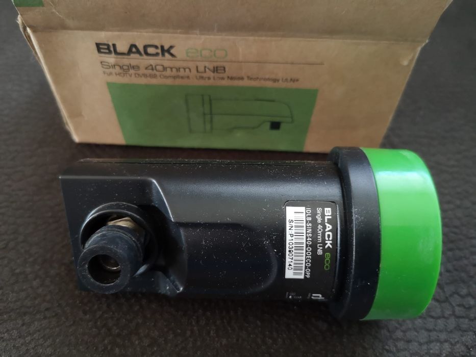 Vând LNB single Black Eco nefolosit