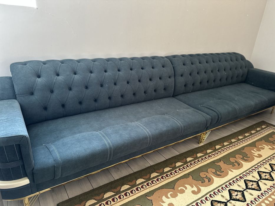 Продам диван 4 метра
